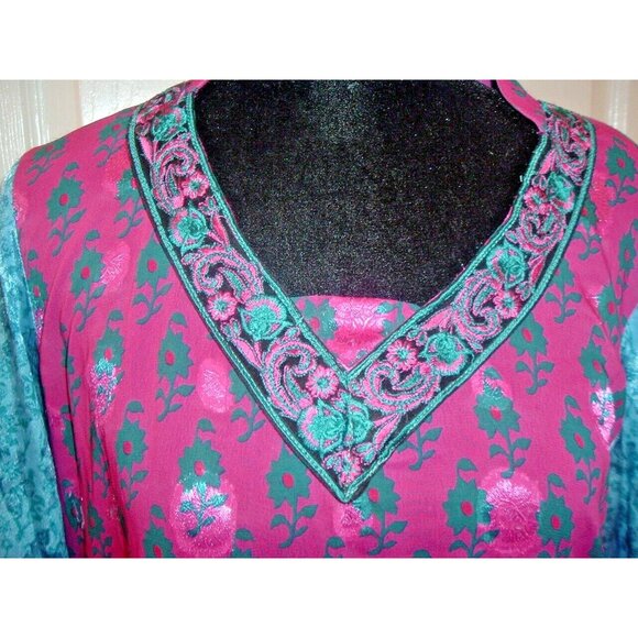 Indian Style Maxi Dress or Nightgown Multicolored Flowers, Embroidery S/M - Picture 6 of 9